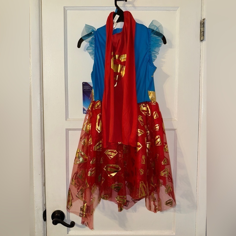 Child Supergirl Costume large 12/14 NWT - Picture 2 of 4